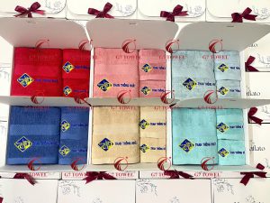 ( Thêu logo theo yêu cầu) Bộ 3 khăn quà tặng doanh nghiệp G-58 Set khăn quà tặng thêu logo- món quà ý nghĩ cho doanh nghiệp của Bạn.